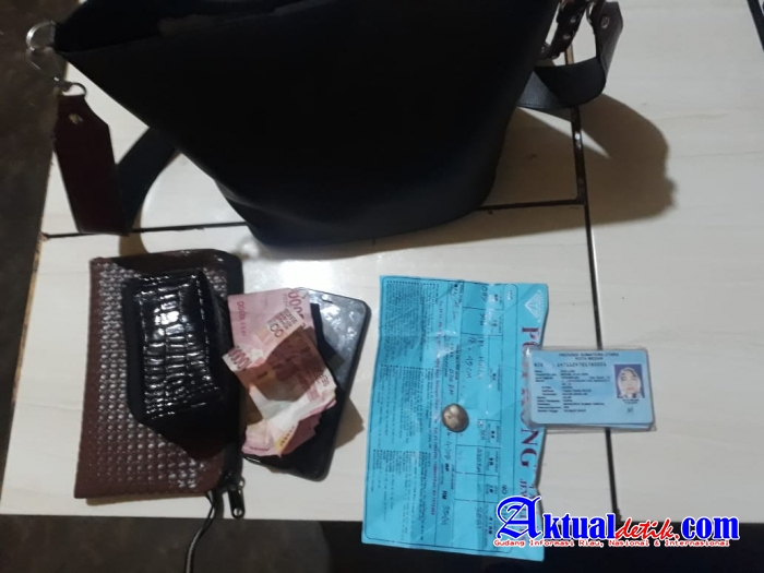 Wanita Asal Sumut Jual Emas Palsu Di Bener Meriah