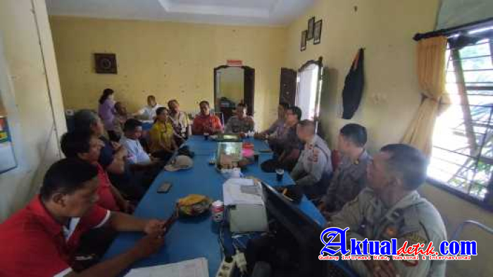 Jumat Curhat, Polsek Densel Dengar Keluhan Dan Aspirasi Masyarakat Kelurahan Serangan