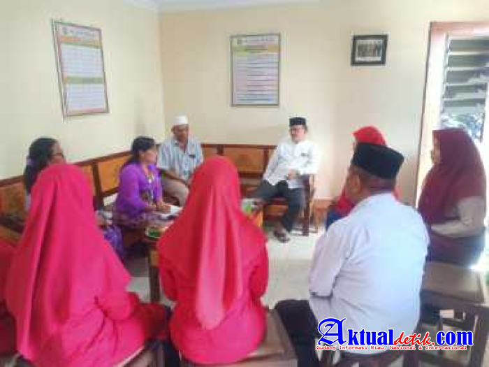 RA/MI. Darussalam Ubung Kedatangan Asesor dari Badan Akreditasi PAUD dan PNF Melakukan Visitasi