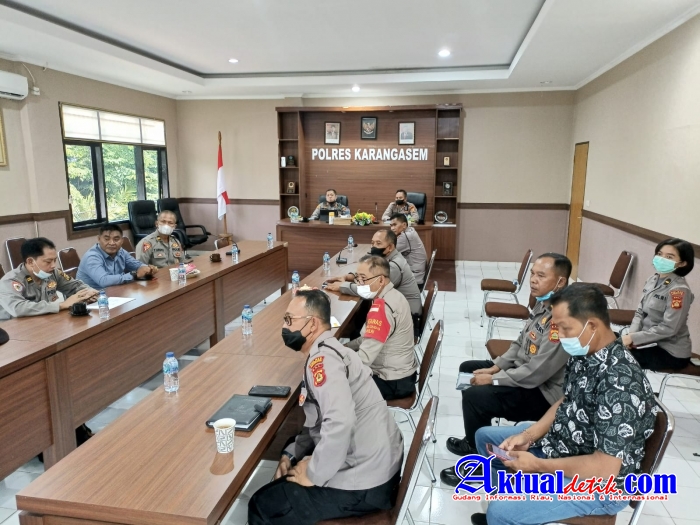 Melalui Zoom Meeting, Itwasum Polri Tingkatkan Giat Vaksinasi dan Terapkan Protokol Kesehatan