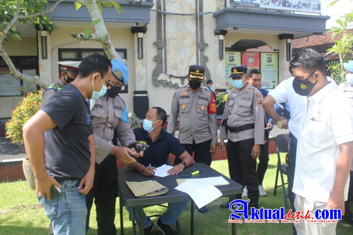 Antisipasi Penyalahgunaan Senpi, Kabag SDM Polres Gianyar Pimpin Giat Pemeriksaan Secara Rutin