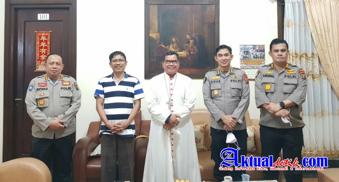 Uskup Agung dan PGI Imbau Perayaan Isa Al Masih Secara Virtual