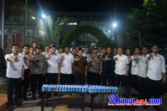 Usai Salat Tarawih, Lapas Medan Test Urine 105 WBP Bersama Polsek Helvet, Seluruh Negatif Narkoba