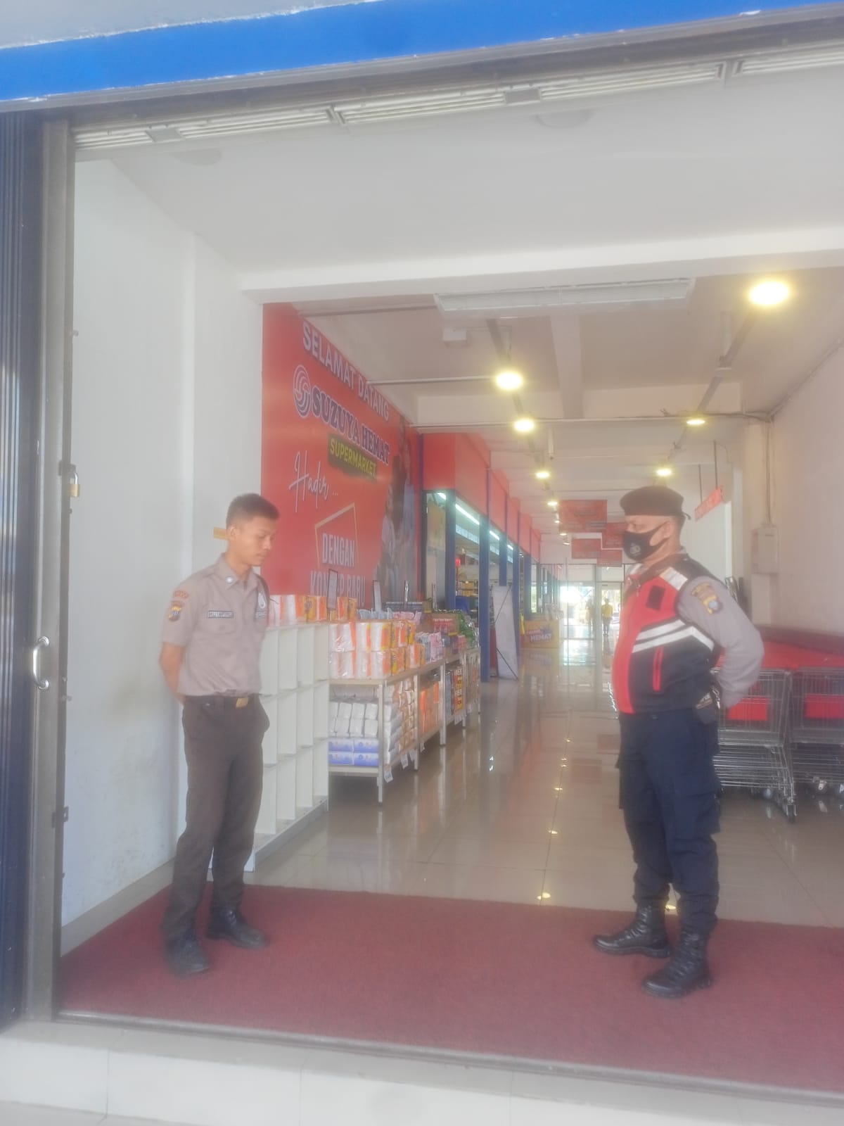 Sat Samapta Polrestabes Medan Gelar Patroli Sambangi Di Pasar Tradisional Dan Pusat Perbelanjaan