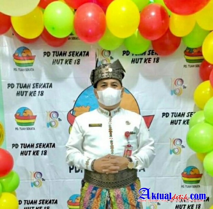 Menyambut Hari Jadi Yang Ke-18, BUMD PD.Tuah Sekata Adakan Pembagian Sembako dan Hadiah