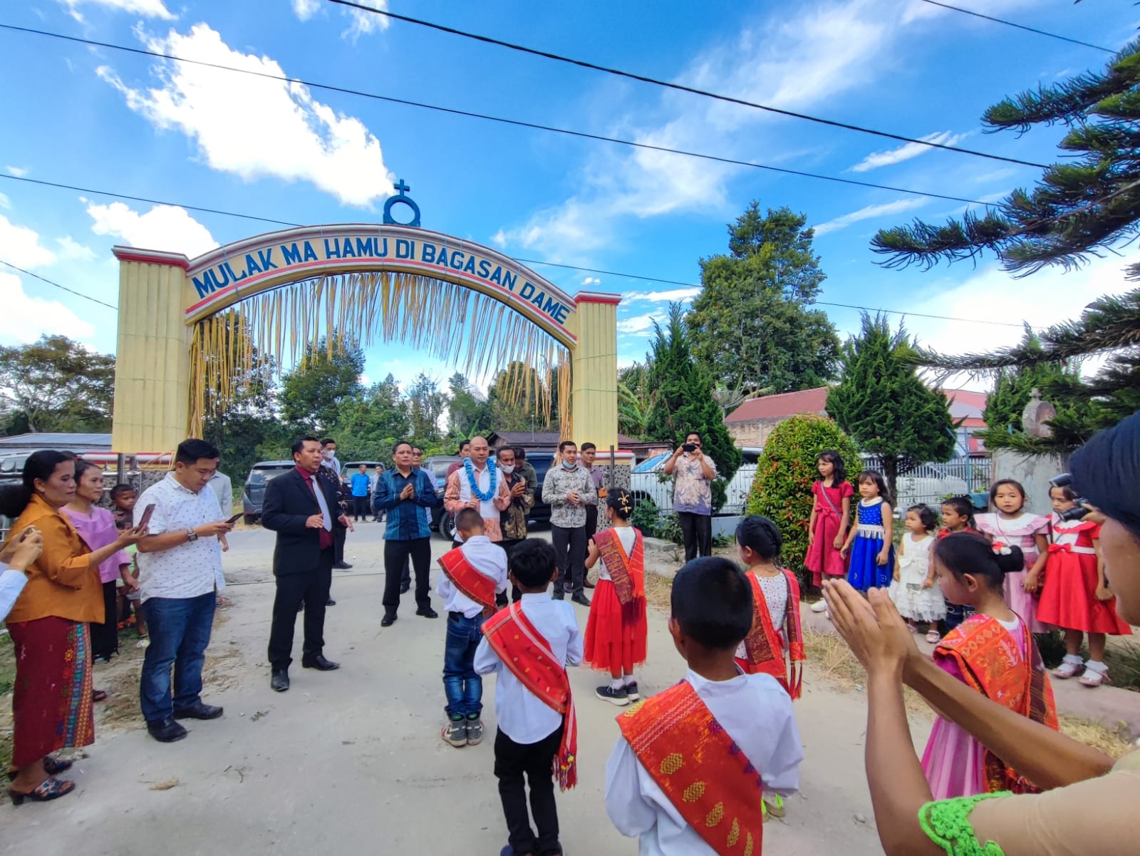 Bupati Tapanuli Utara Hadiri Pesta Pembangunan di HKBP Lumban Tonga-Tonga