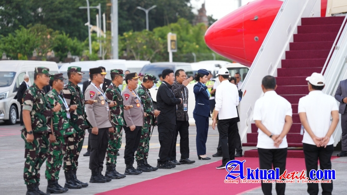 Kapolda Bali dampingi Kapolri dan Panglima TNI Antar Keberangkatan Presiden RI