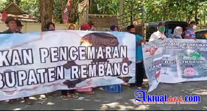 Warga Terdampak Limbah B3 di Dampingi Koalisi KAWALI Geruduk Gedung DPRD Rembang