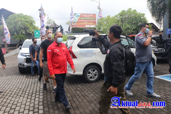 David James Taylor Pembunuh Polisi di LP Kerobokan di Jemput Untuk di Deportasi ke Negaranya