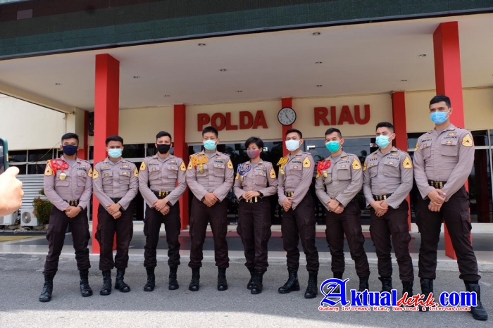 Peringati Hari Sumpah Pemuda, Taruna Akpol Riau Gelar Bakti Sosial