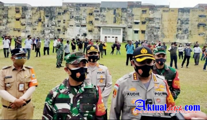 TNI-Polri Antisipasi Tindakan Anarkis Rangkul Masyarakat Jaga Jakarta