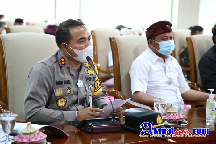 Kapolres Gianyar Menghadiri Rapat Koordinasi Penanganan Covid-19