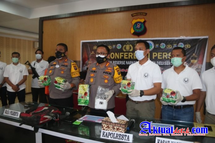 Kapolresta Deli Serdang Pimpin Paparan Hasil Tangkapan Sabu Sabu