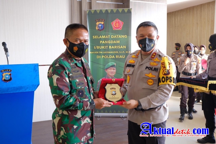 Kapolda Riau Sambut Kunjungan Panglima Kodam, Pangdam Akui Agung Berhasil Birukan Langit Riau