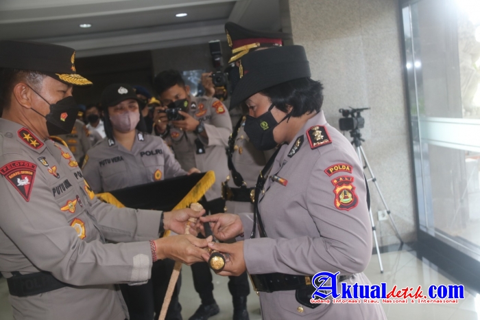 AKBP Ida Ayu Wikarniti Resmi Dilantik dan Dikukuhkan Sebagai Kapolres Bandara