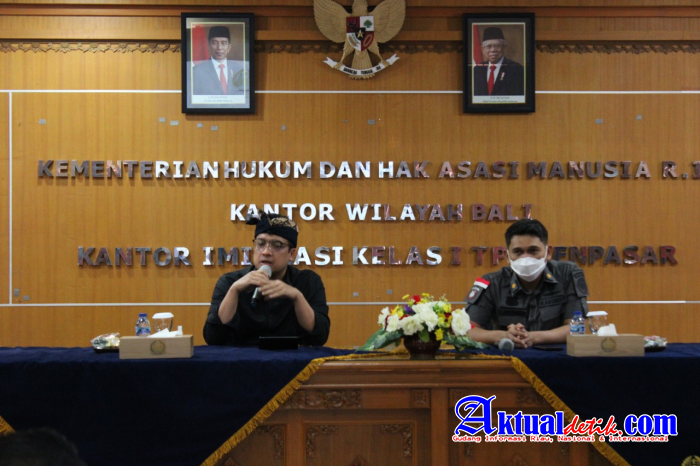 Aplikasi Mobile Paspor Sudah Bisa Digunakan di Kantor Imigrasi Bali