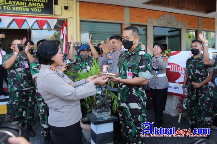 Polres Bandara Mendapat Kejutan di Hari Bhayangkara Ke-76