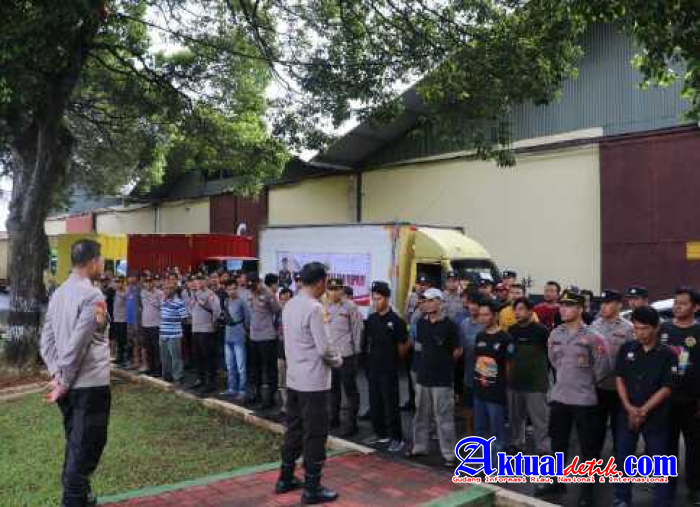 30 Ribu Paket Sembako dari Kapolri Diserahkan ke Persis Wilayah Jakarta, Banten dan Jabar