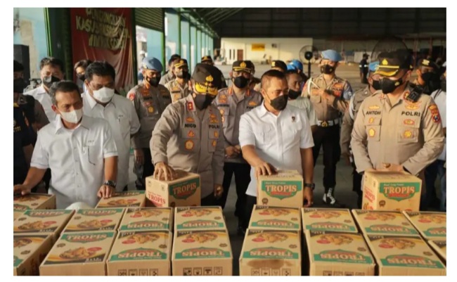 Polri Gagalkan 8 Kontainer Minyak Goreng Siap Ekspor ke Timor Leste