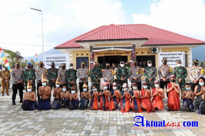 Kapolda Sumut Resmikan Pos Polisi Pariwisata Danau Toba