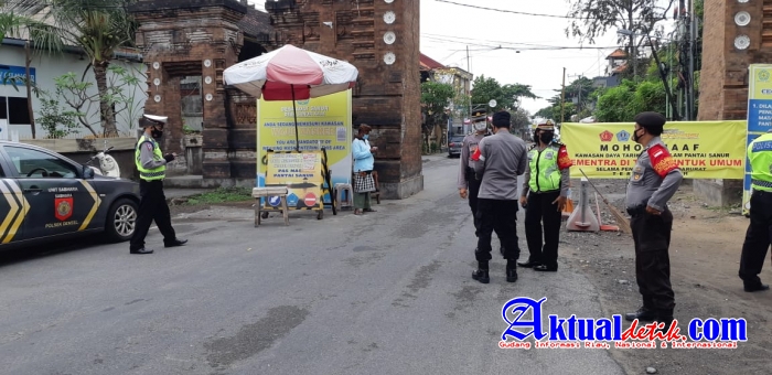 Kapolsek Denpasar Selatan Pantau dan Kontrol PPKM Darurat di Pantai Sanur
