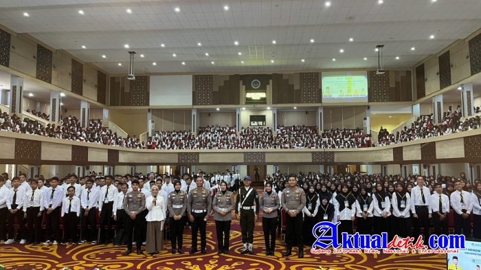 Ditlantas Polda Sumbar Edukasi Ribuan Mahasiswa Baru soal Keselamatan Berlalu Lintas
