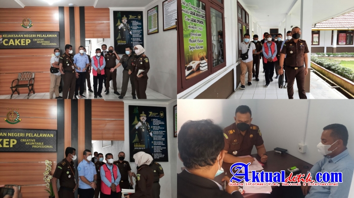 Kejari Pelalawan Terima Tersangka EM Beserta Barang Bukti dari Penyidik Polres Pelalawan