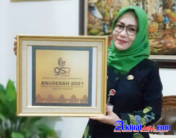 SMAN 4 Semarang Gelar Rapat Dinas Pembagian Tugas Semester Genap TP.2021/2022