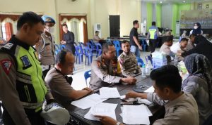 Kapolres Madina AKBP Muhammad Reza CAS SIK SH MH Ikuti Kegiatan Donor Darah Bekerja Sama dengan PMI