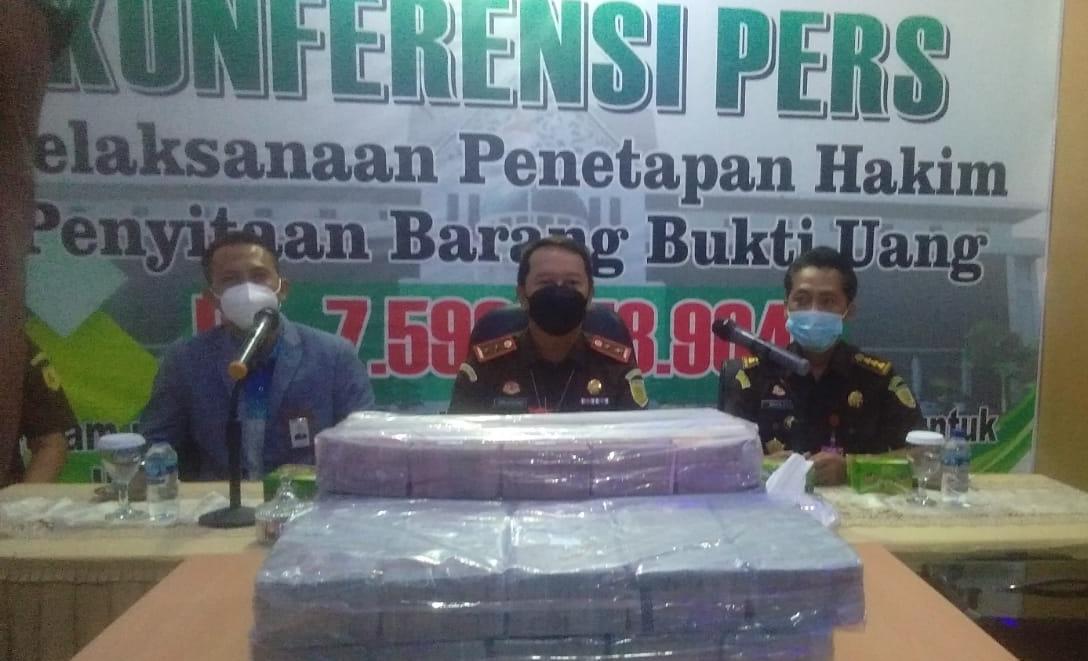 Kejati Kepri Berhasil Kembalikan Kerugian Keuangan Negara Sebesar Rp 8 Miliar