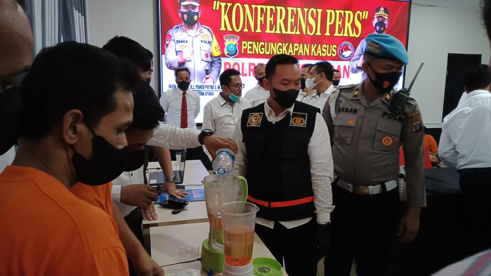 Sat Reserse Narkoba Polrestabes Medan gagalkan peredaran 9500 butir narkotika Jenis pil Yaba.