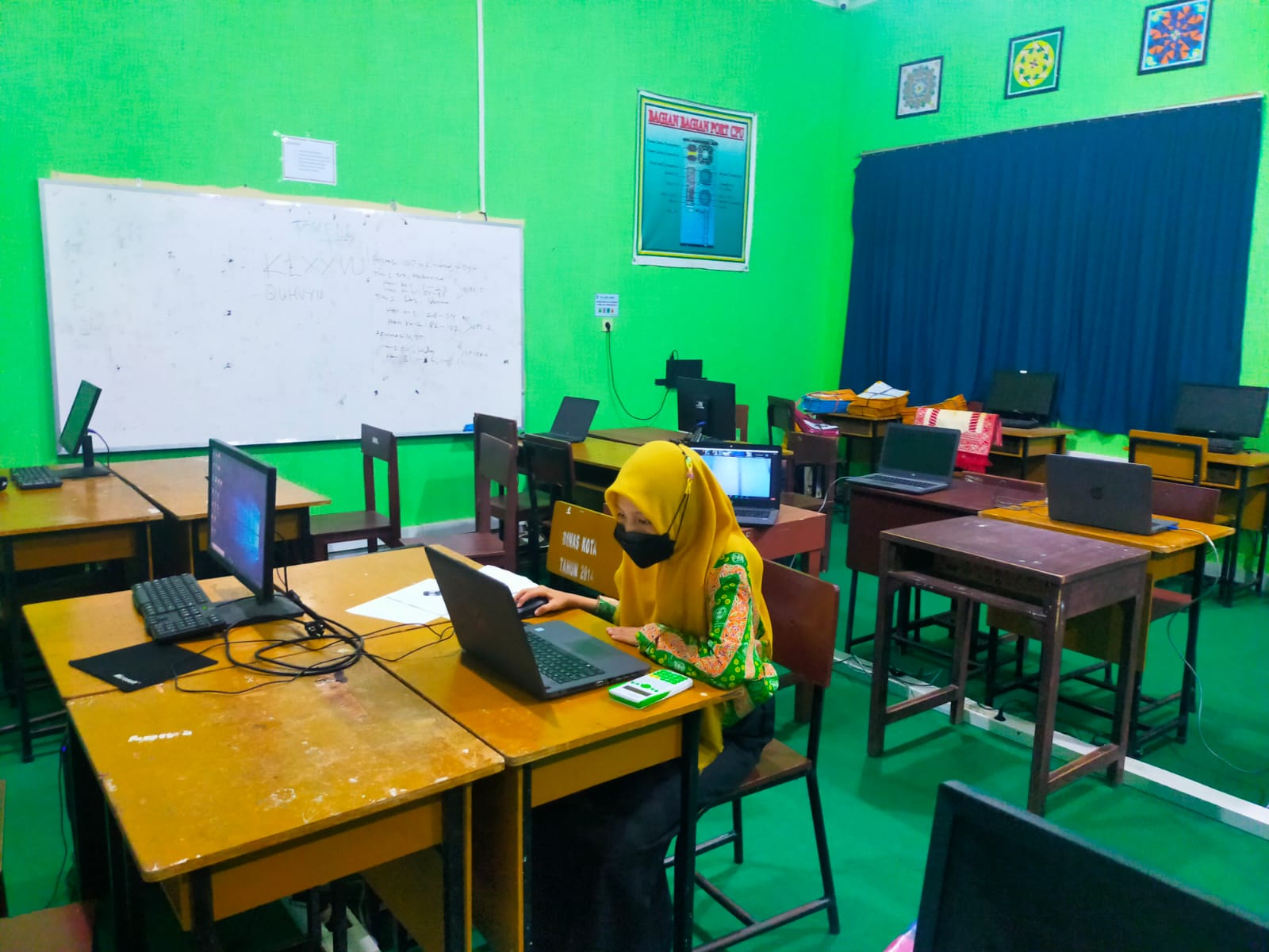 Dua Siswi SMAN 03 Pekanbaru Ikuti KSN 2021