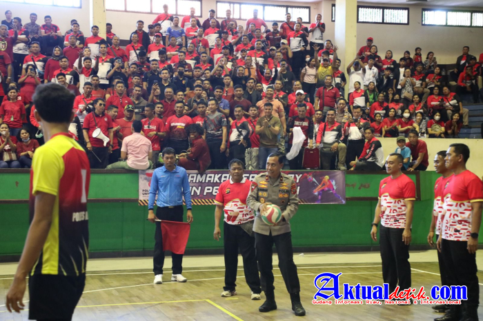 Wakapolda Bali Tutup Kejuaraan Bola Voli Hari Bhayangkara ke-77