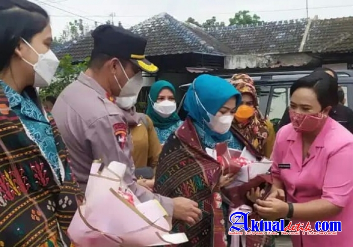 Kapolsek Medan Helvetia Bersama Muspika Sambut Kahiyang Ayu