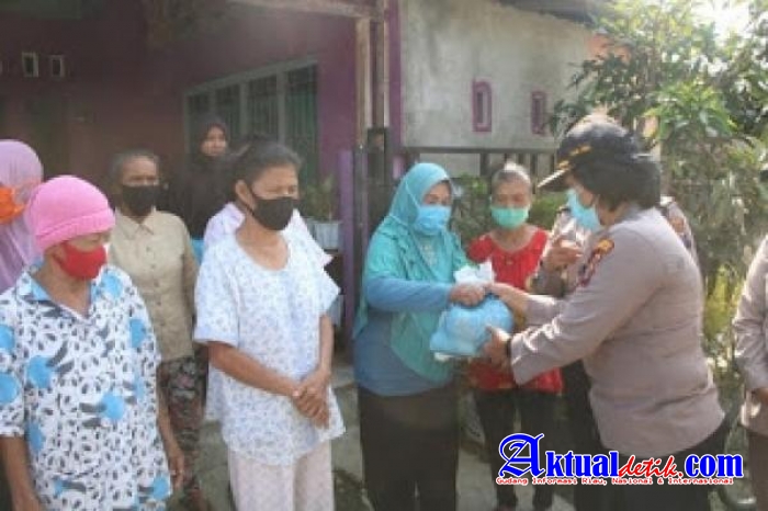 Polresta Deliserdang Bersama KSJ Berbagi Sembako