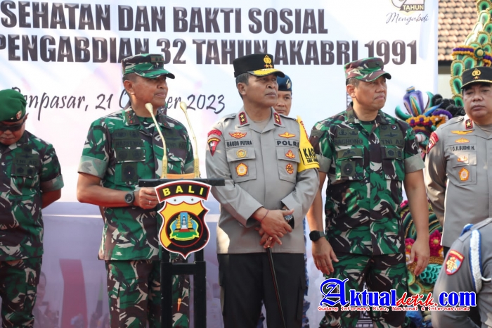 Baksos Akabri 91,Pangdam IXUdayana dan Kapolda Bali Lepas Rangkaian Kendaraan Pengangkut 5000Sembako