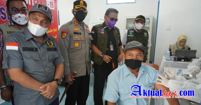 Kapolres Pelalawan Adakan Peninjauan Pelaksanaan Kegiatan Vaksin Gotong Royong PT. Serikat Putra