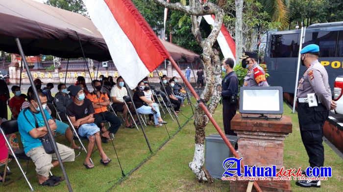 Wakapolres Gianyar Pantau Vaksinasi Tahap Dua Melalui Gerai Vaksin Presisi