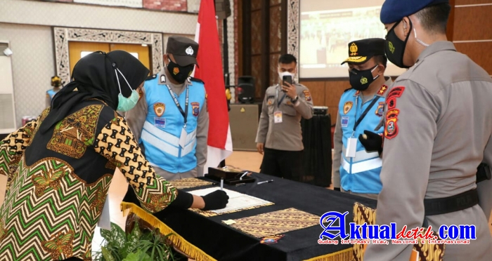 Kapoldasu Tandatangani fakta integritas seleksi Anggota Polri 2021