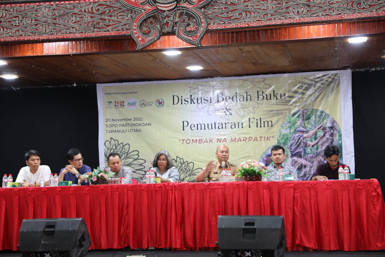 Bupati Taput Hadiri Launching Buku dan Film"Tombak Na Marpatik, Adat dan Hutan di Tapanuli