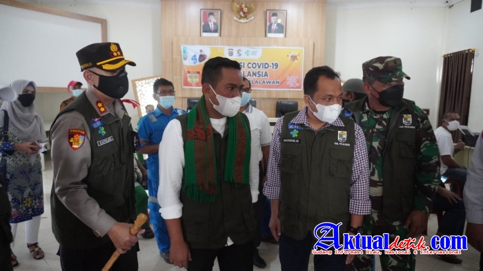 Kegiatan Vaksinasi Covid 19 untuk Lansia di Mapolres Pelalawan