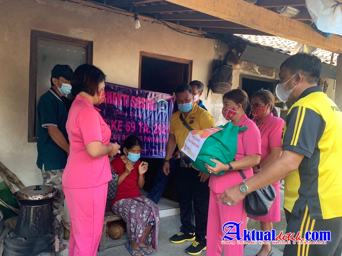 "Wekeend Berbagi" Polsek Payangan dan Bhayangkari, Peduli Warga Disabilitas Dampak Pandemi Covid-19