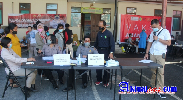 Antusias Masyarakat Dalam Pelaksanaan Gerai Vaksinasi Presisi Polres Gianyar