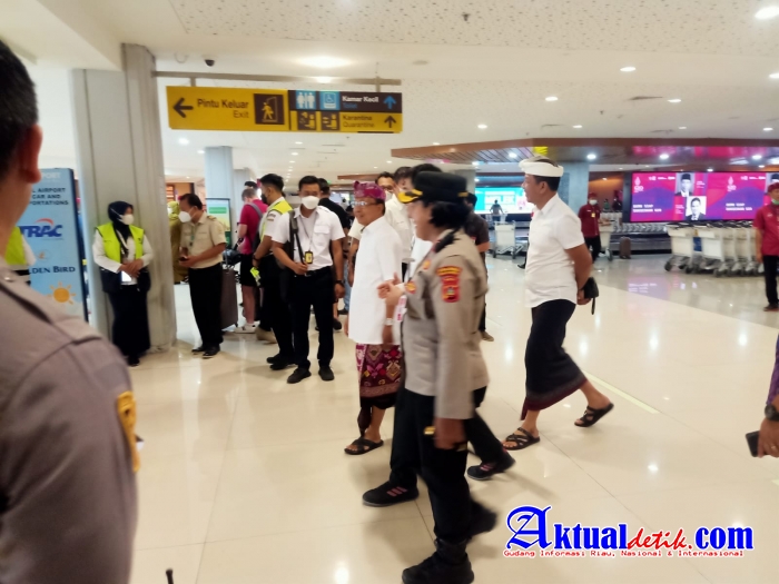 Kapolres Bandara Sambut Kunjungan Gubernur Bali di Bandara Ngurah Rai