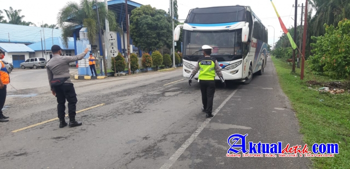 Hari Pertama Diberlakukannya Larangan Mudik, 148 Unit Kendaran Disuruh Putar Balik Oleh Petugas