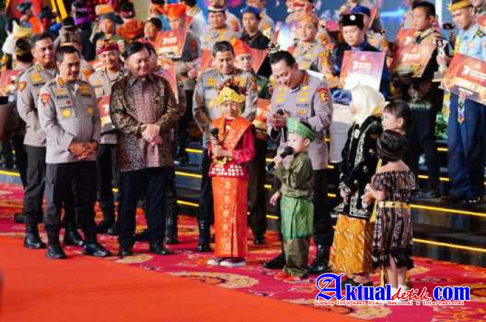Polisi Jadi Pahlawan di Dongeng Buatan Anak, Kapolri: Tanamkan dan Jadikan Semangat Jadi Lebih Baik