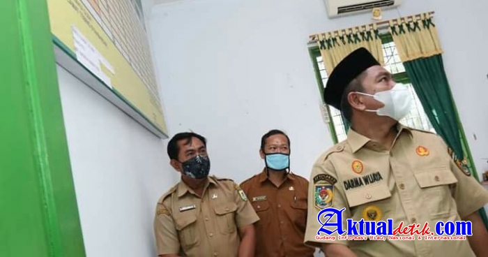 Bupati Sergai Sidak di Kantor Camat Sipispis dan Tebing Syahbandar