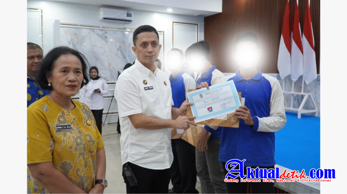 Penutupan Dan Penyerahan Sertifikat Pelatihan Kerja Bagi Warga Binaan Rutan Kelas I Medan