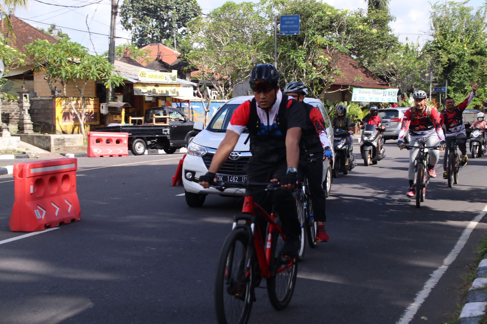 Jaga Kondisi Tetap Prima, Kapolres Badung Ajak Personil Olah Raga Bersama