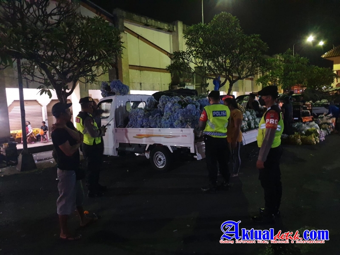Cegah Gangguan Kamtibmas, Team Pakemitmas Sat Samapta Polres Klungkung Hadir Ditengah Masyarakat